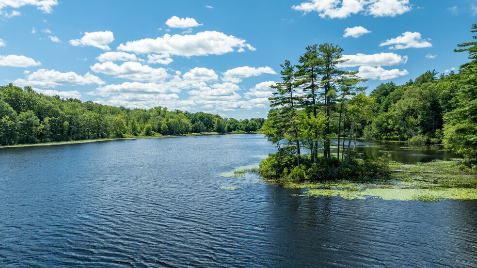 More Photos Of 1379 CT-197, Woodstock Specialty For Sale