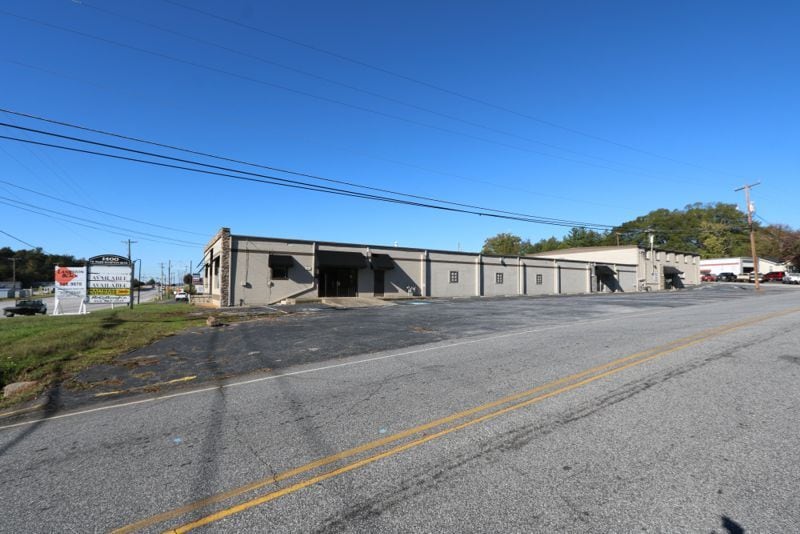 More Photos Of 1400 W Wade Hampton Blvd, Greer General Retail For Lease