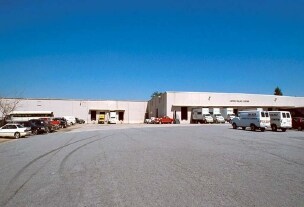 More Photos Of 4343 Northeast Expy, Doraville Showroom For Sale