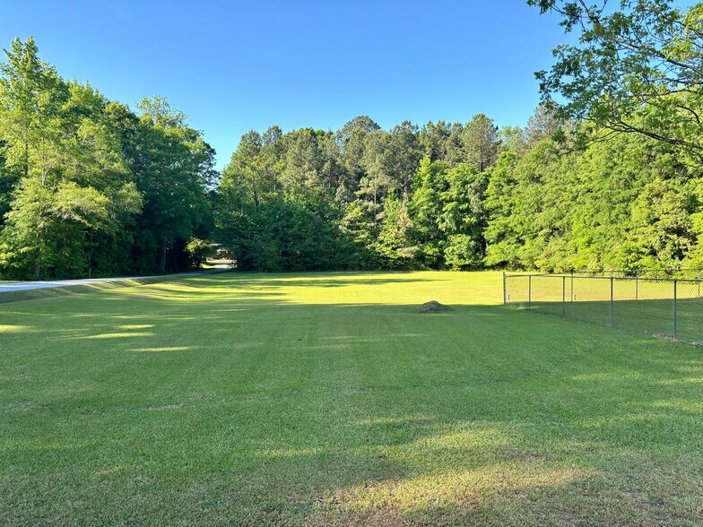 More Photos Of 413 W Farley Ave, Laurens Religious Facility For Sale