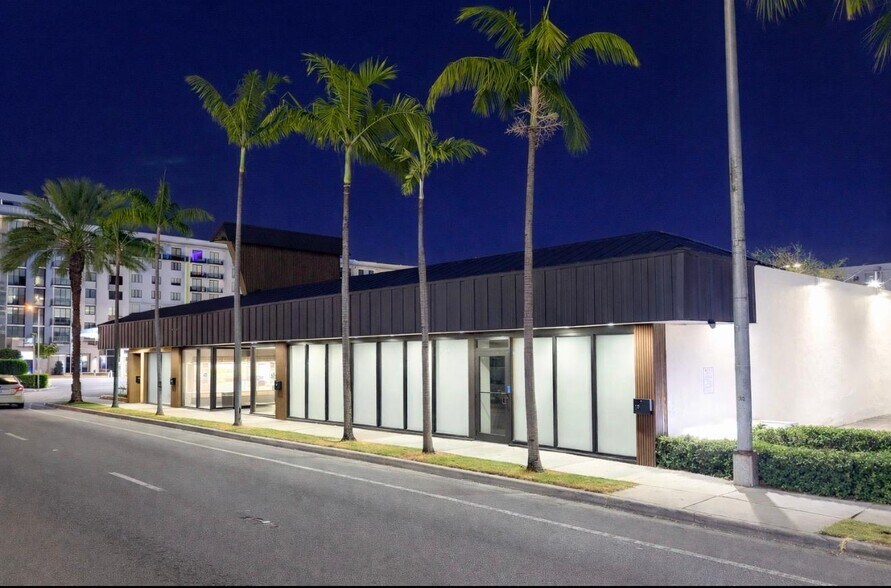 Primary Photo Of 13-19 S Federal Hwy, Dania Storefront For Lease