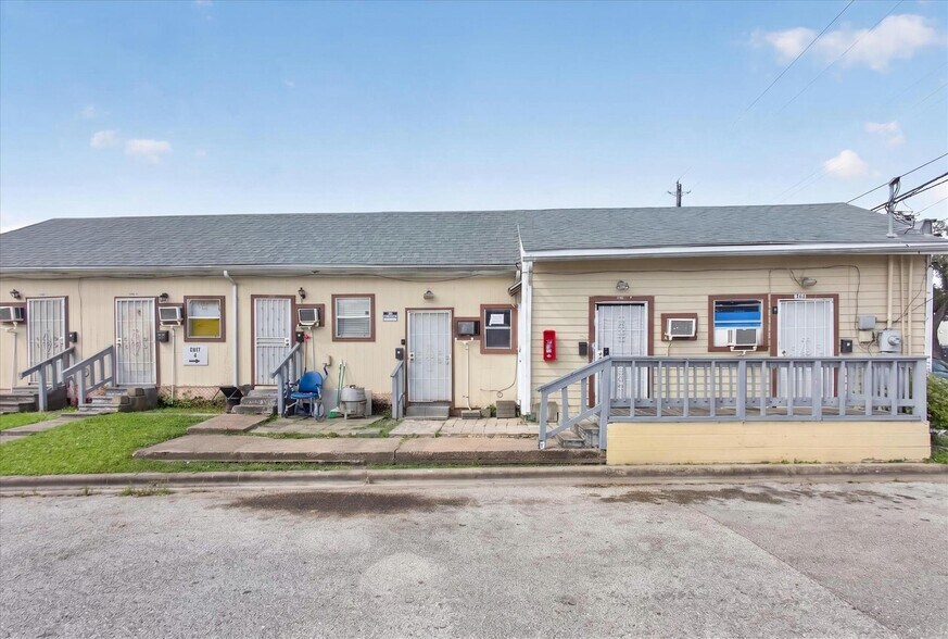 More Photos Of 3401 Ennis St, Houston Apartments For Sale