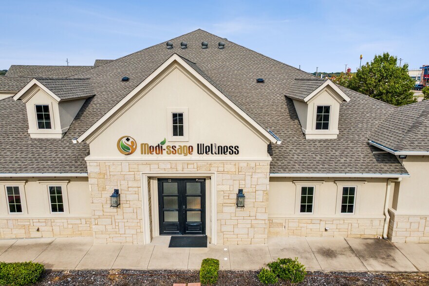 More Photos Of 920 E Highway 67, Duncanville Medical For Sale