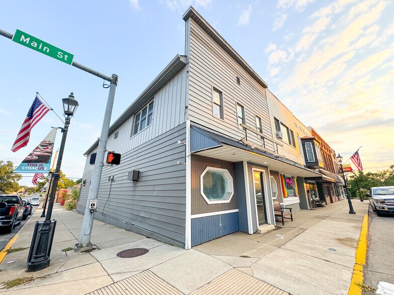 More Photos Of 101 W Main St, Syracuse Storefront Retail Residential For Lease