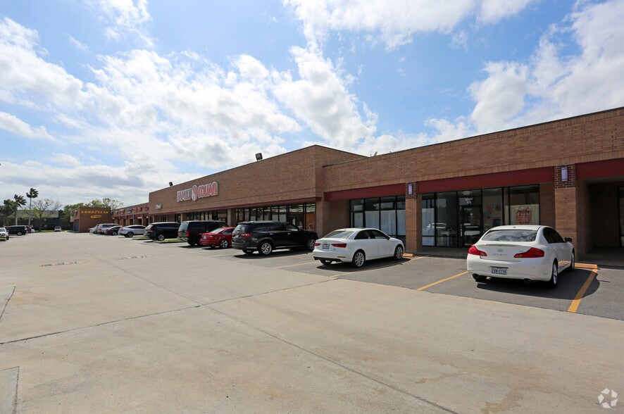 More Photos Of 6601 Everhart Rd, Corpus Christi Freestanding For Lease