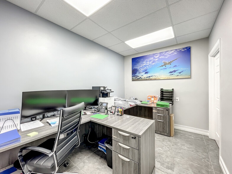 More Photos Of 2550 NW 4th Ct, Fort Lauderdale Warehouse For Sale