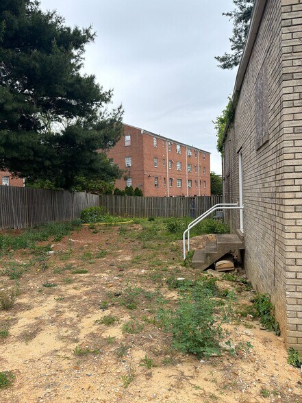 More Photos Of 5855 Ager Rd, Hyattsville Freestanding For Lease