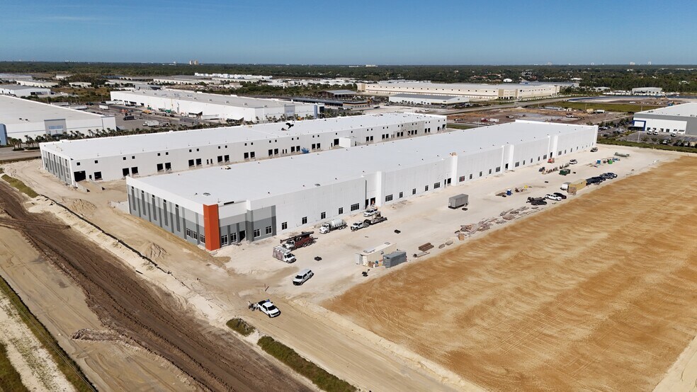 More Photos Of 16815 Oriole Rd, Fort Myers Unknown For Lease