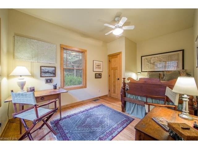 More Photos Of 111 Fiddlehead Ln, Zirconia Specialty For Sale