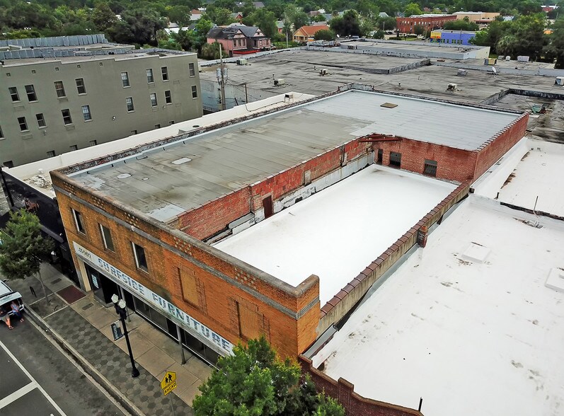 More Photos Of 1729-1731 N Main St, Jacksonville Storefront For Lease
