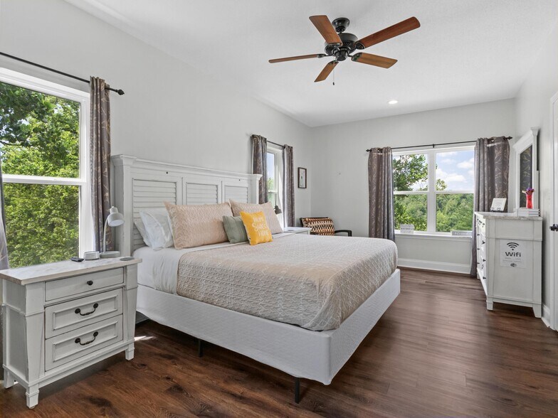More Photos Of 127 Deer Hill Ln, Weaverville Specialty For Sale