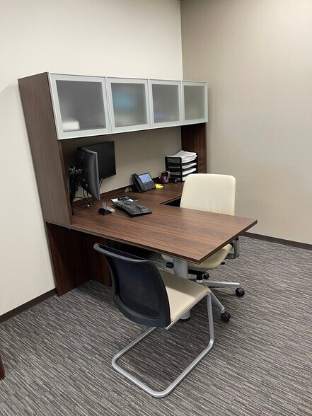 More Photos Of 1780 Hughes Landing Blvd, The Woodlands Office For Lease