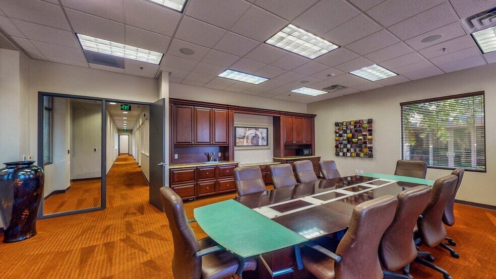 More Photos Of 5955 Edmond St, Las Vegas Office For Sale