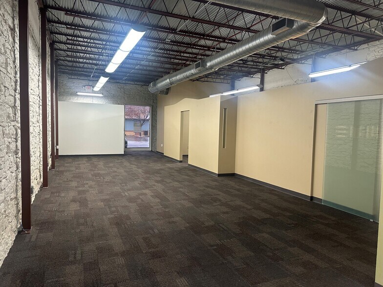More Photos Of 102 E Main Ave, Round Rock Storefront Retail Office For Sale