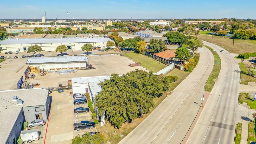 Primary Photo Of 1929 Old Denton Rd, Carrollton Light Manufacturing For Sale