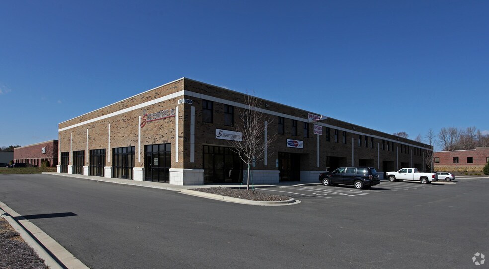 More Photos Of 1000 Van Buren Ave, Indian Trail Flex For Lease