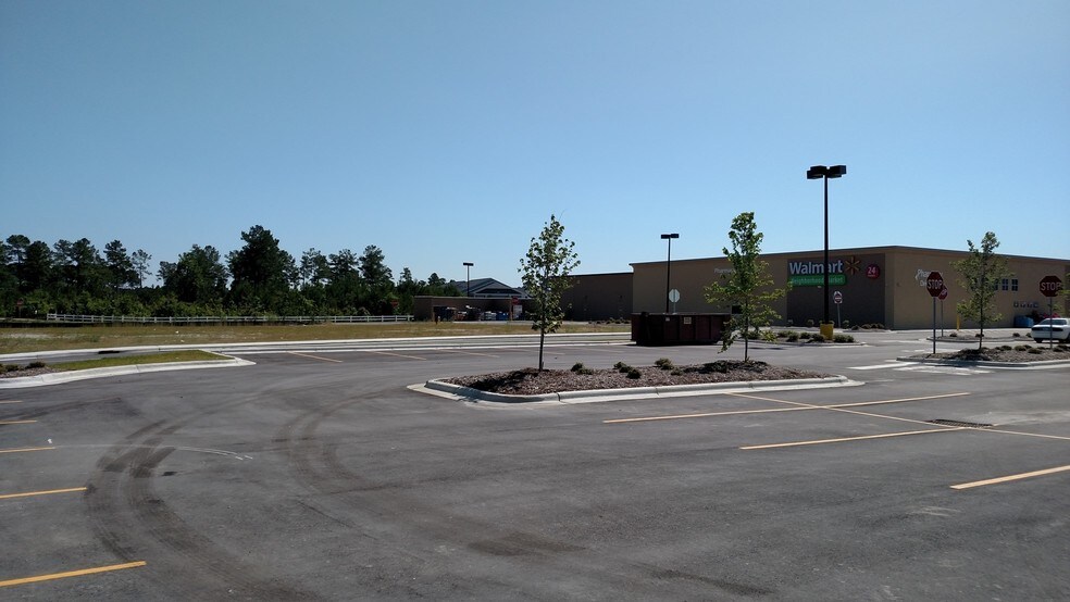 More Photos Of 1703 Country Club Rd, Jacksonville Medical For Lease