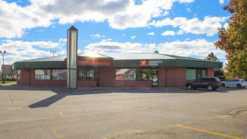 Primary Photo Of 916 US Highway 31 S, Traverse City General Retail For Lease