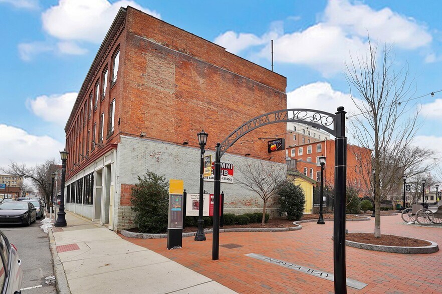 Primary Photo Of 51-59 Taylor St, Springfield Storefront Retail Office For Sale