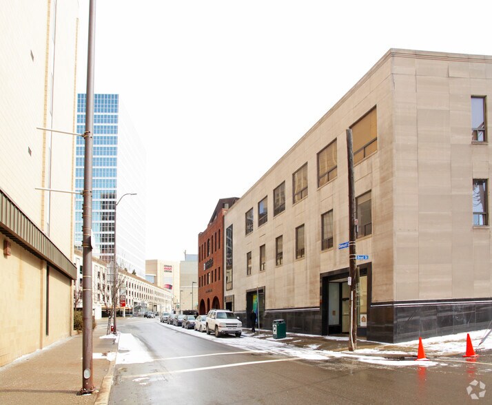 More Photos Of 710 Fifth Ave, Pittsburgh Office Residential For Sale