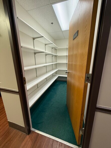 More Photos Of 14100 Fivay Rd, Hudson Medical For Sale