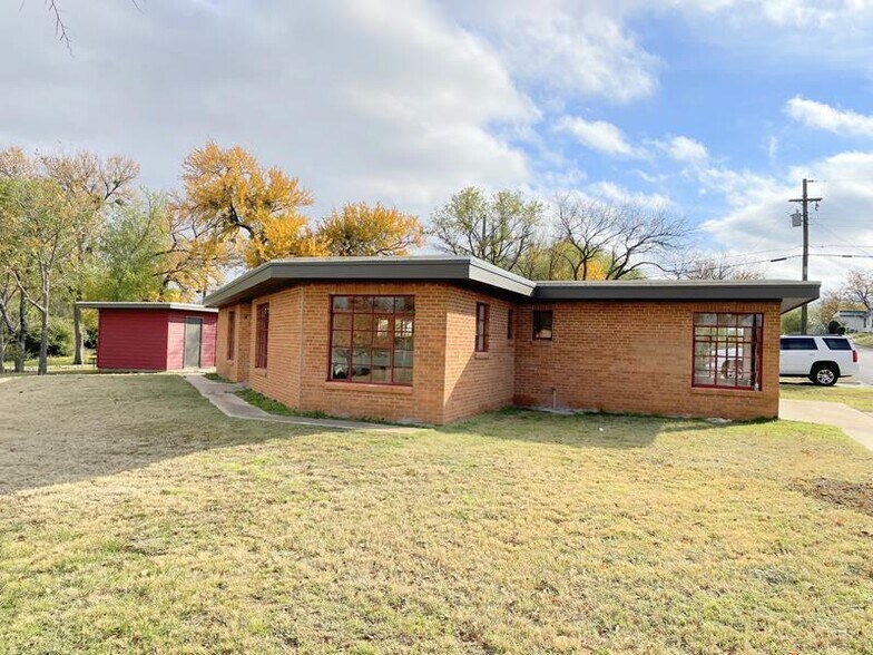 Primary Photo Of 3501 Prevost St, Fort Worth Storefront Retail Office For Lease