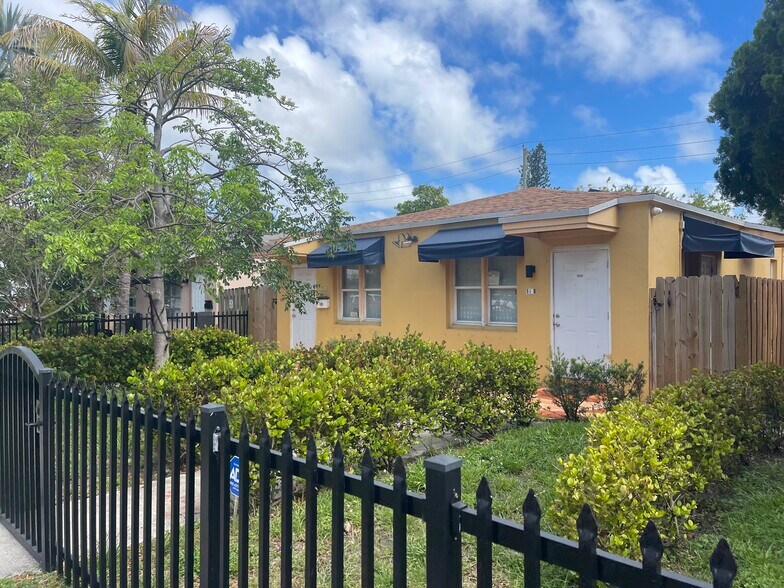 More Photos Of 1948 Buchanan St, Hollywood Apartments For Sale