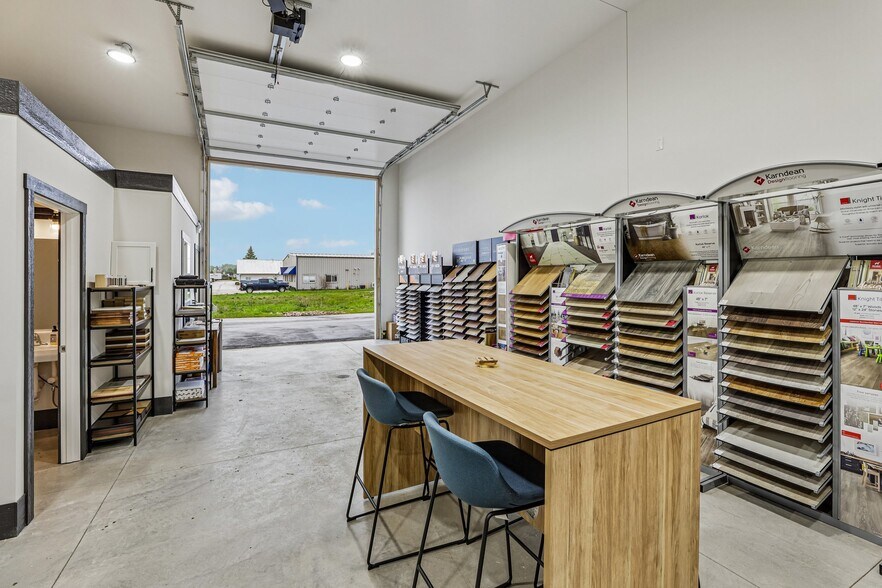 More Photos Of 407 Wengel dr, Reedsburg Light Manufacturing For Sale