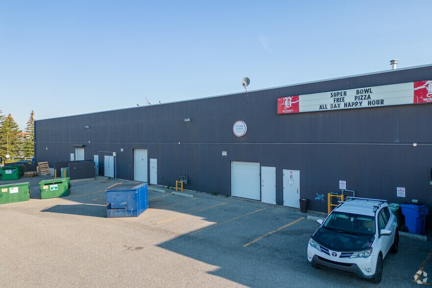 More Photos Of 1345-1353 32 Av NE, Calgary General Retail For Lease