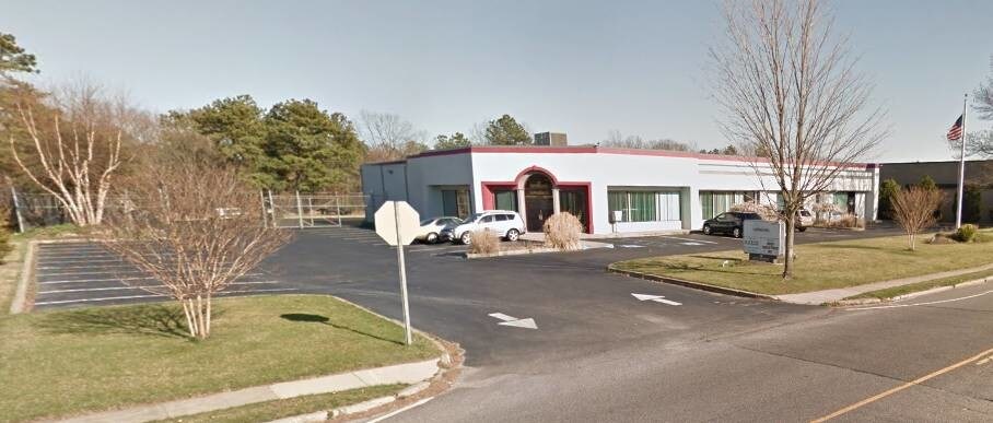 More Photos Of 7 Old Dock Rd, Yaphank Manufacturing For Lease