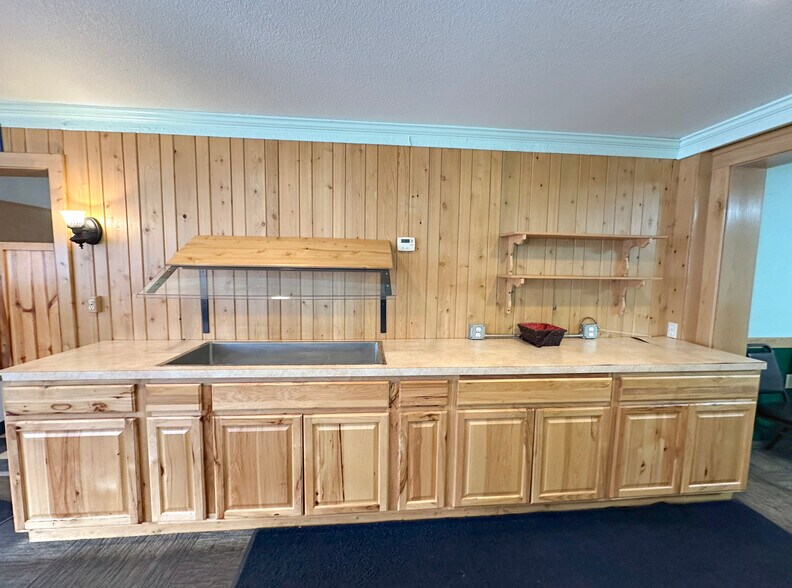 More Photos Of 214 W Mount Maria Rd, Spruce Restaurant For Sale