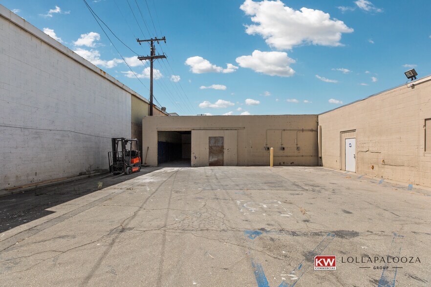 More Photos Of 400-410 S Irwindale Ave, Azusa Warehouse For Lease