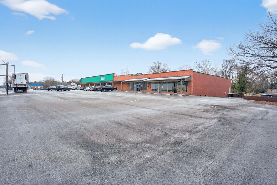 More Photos Of 1214 Union St, Spartanburg Storefront For Lease