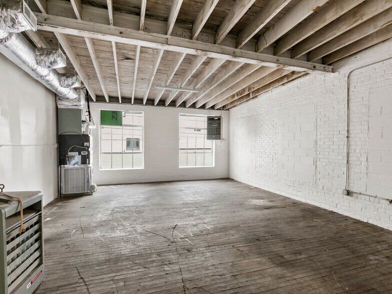 More Photos Of 37 N Broad St, Brevard Storefront Retail Office For Sale