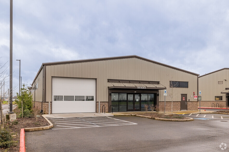 Primary Photo Of 3333 NW 35th St, Vancouver Light Distribution For Lease