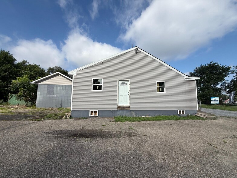 More Photos Of 10 Sidney Ln, Willingboro Freestanding For Sale