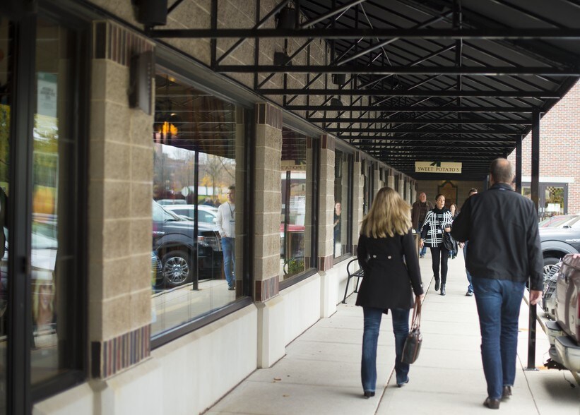 More Photos Of 795 Woodlake Rd, Kohler General Retail For Lease