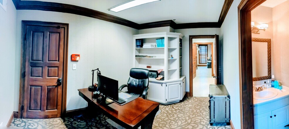 More Photos Of 4721 Chamblee Dunwoody Rd, Atlanta Medical For Lease