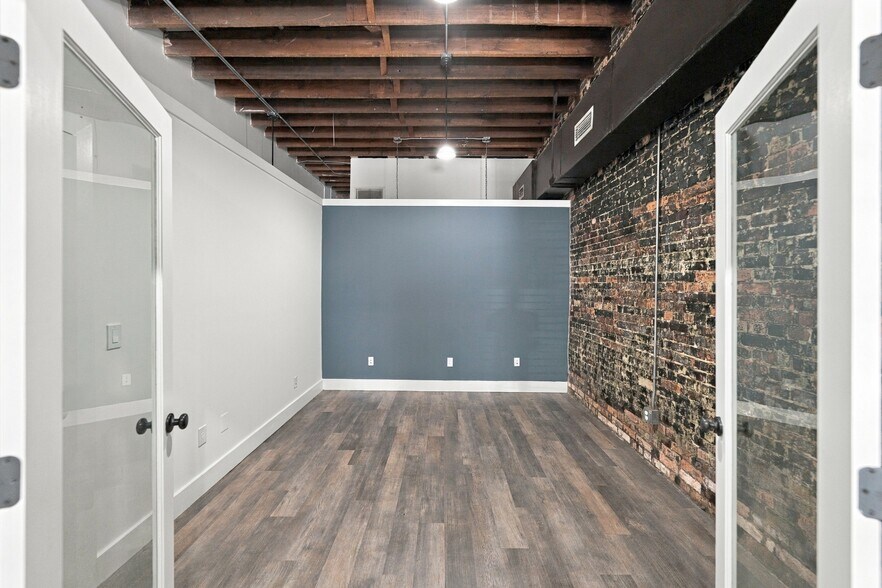 More Photos Of 1602-1608 Walnut St, Jacksonville Restaurant For Sale