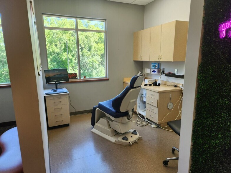 More Photos Of 3340 Sherman Ct, Eagan Medical For Sale