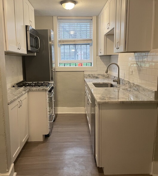 More Photos Of 146 N Logan St, Denver Specialty For Sale