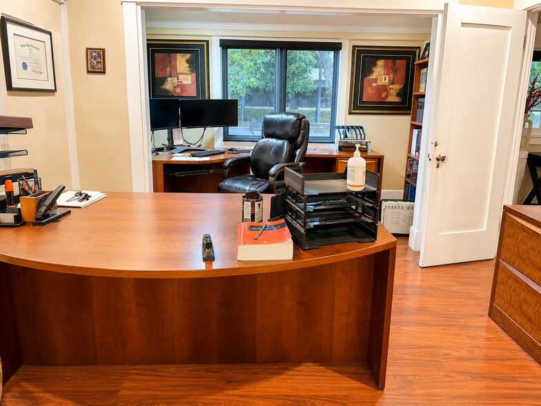 More Photos Of 3895 Brockton Ave, Riverside Office For Lease