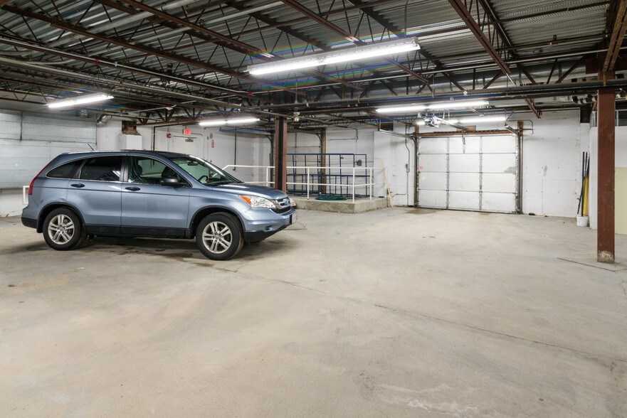 More Photos Of 463 Worcester Rd, Framingham Medical For Lease