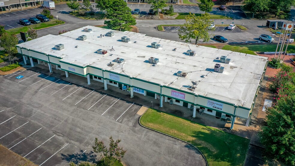 More Photos Of 120 Village Pl, Fairfield Bay Storefront For Sale