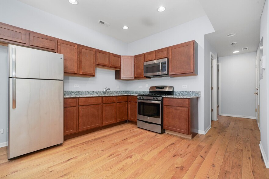 More Photos Of 7200-02 S Stony Island Ave, Chicago Apartments For Sale