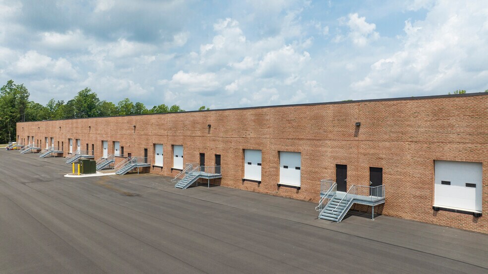 More Photos Of 741 Merritt Capital Dr, Wake Forest Unknown For Lease