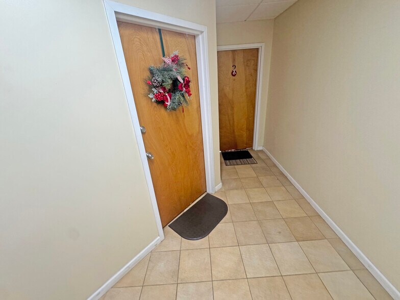 More Photos Of 191 Franklin Ave, Hartford Apartments For Sale