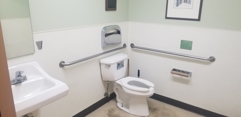 More Photos Of 16260 Church St, Morgan Hill Warehouse For Lease