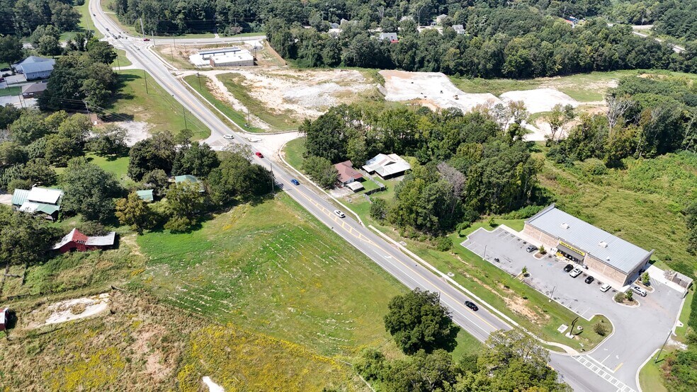 More Photos Of 13790 Veterans Memorial Hwy, Winston Office Residential For Sale