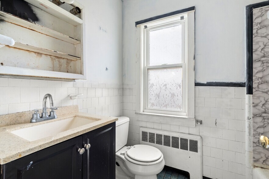 More Photos Of 1205 Massachusetts Ave, Arlington Storefront Retail Residential For Sale